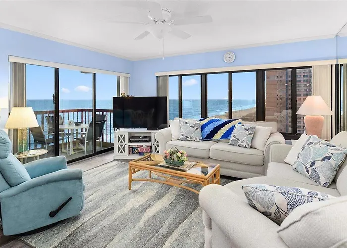 Holiday home Ocean Front 1 Bedroom Rainbow Condo, Steps To The Beach!