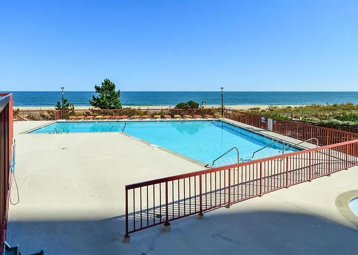 Ocean Front 1 Bedroom Rainbow Condo, Steps To The Beach! Ocean City